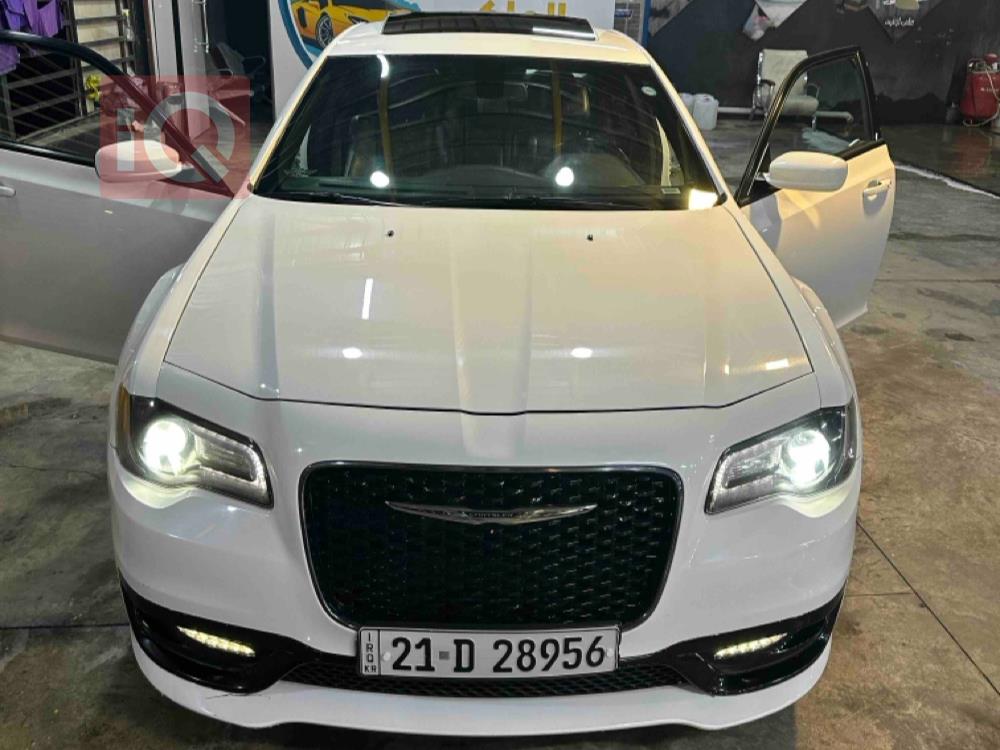 كرايسلر 300